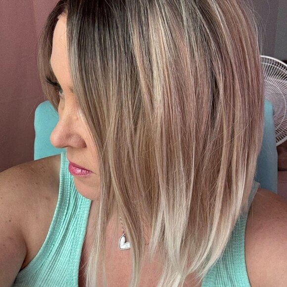 Martini Wigs - Blonde Suede - Picture 2 of 5